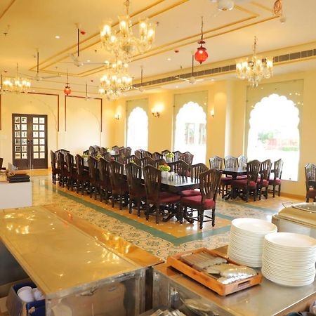 Hotel The Grand Barso Bharatpur Zewnętrze zdjęcie