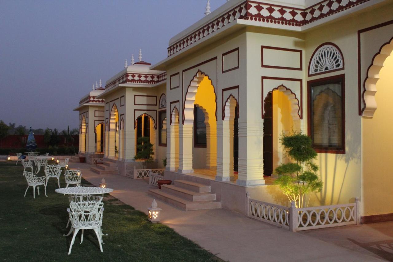 Hotel The Grand Barso Bharatpur Zewnętrze zdjęcie