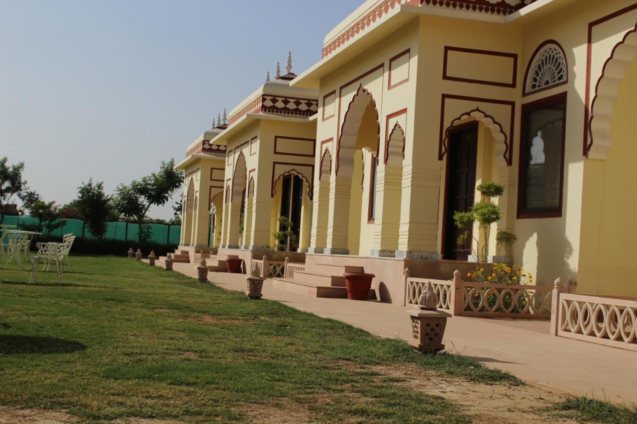 Hotel The Grand Barso Bharatpur Zewnętrze zdjęcie