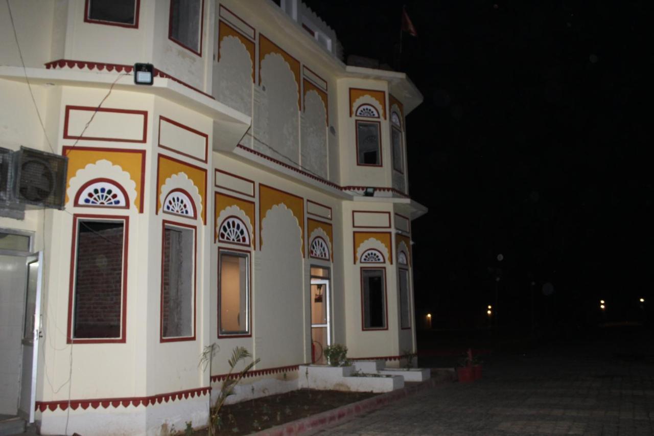 Hotel The Grand Barso Bharatpur Zewnętrze zdjęcie