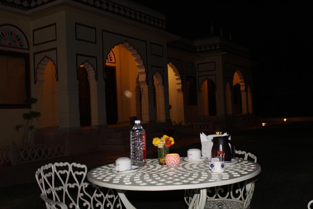 Hotel The Grand Barso Bharatpur Zewnętrze zdjęcie