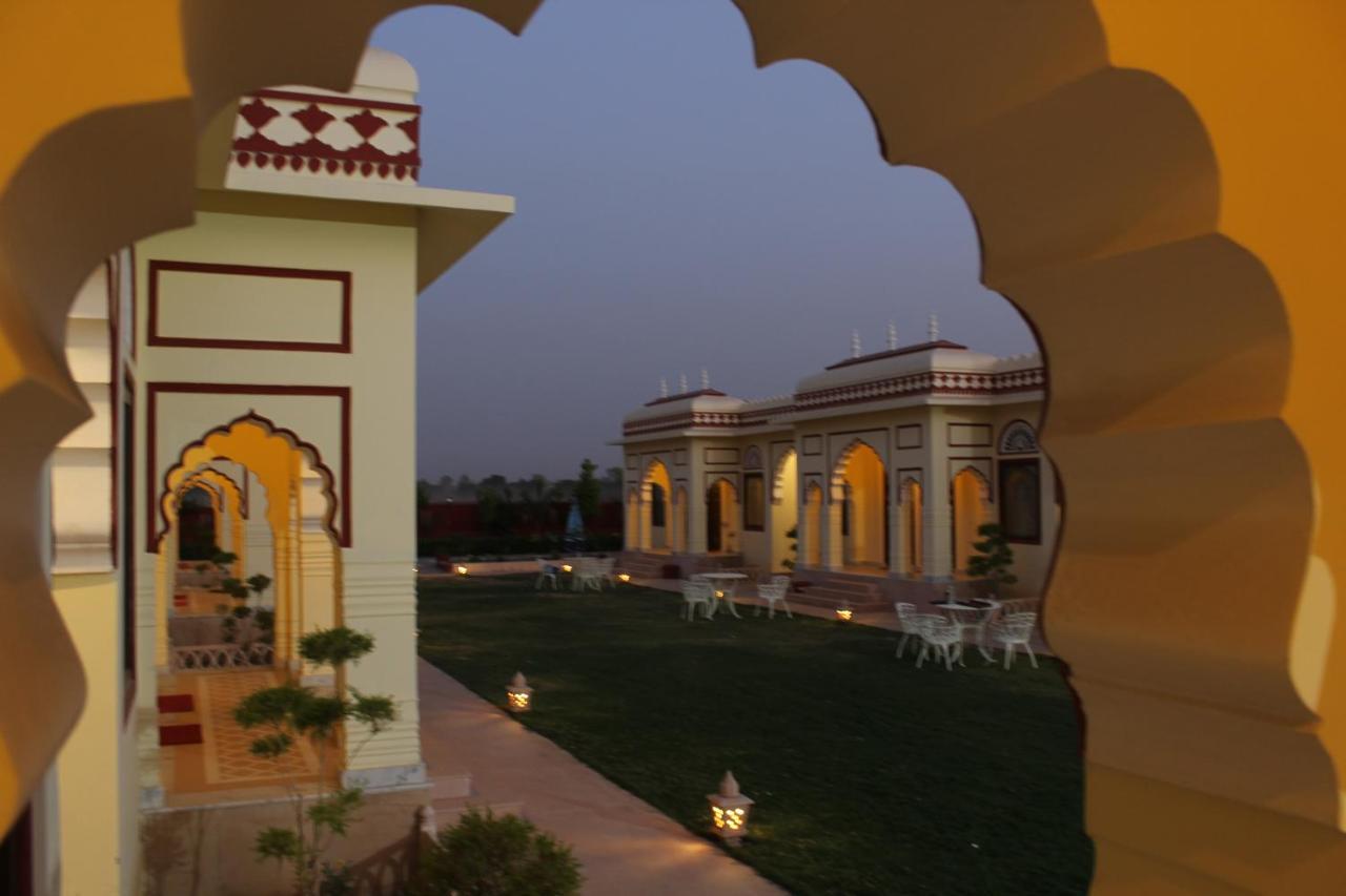 Hotel The Grand Barso Bharatpur Zewnętrze zdjęcie