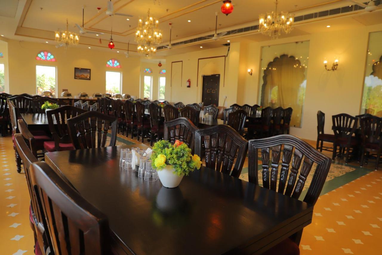 Hotel The Grand Barso Bharatpur Zewnętrze zdjęcie
